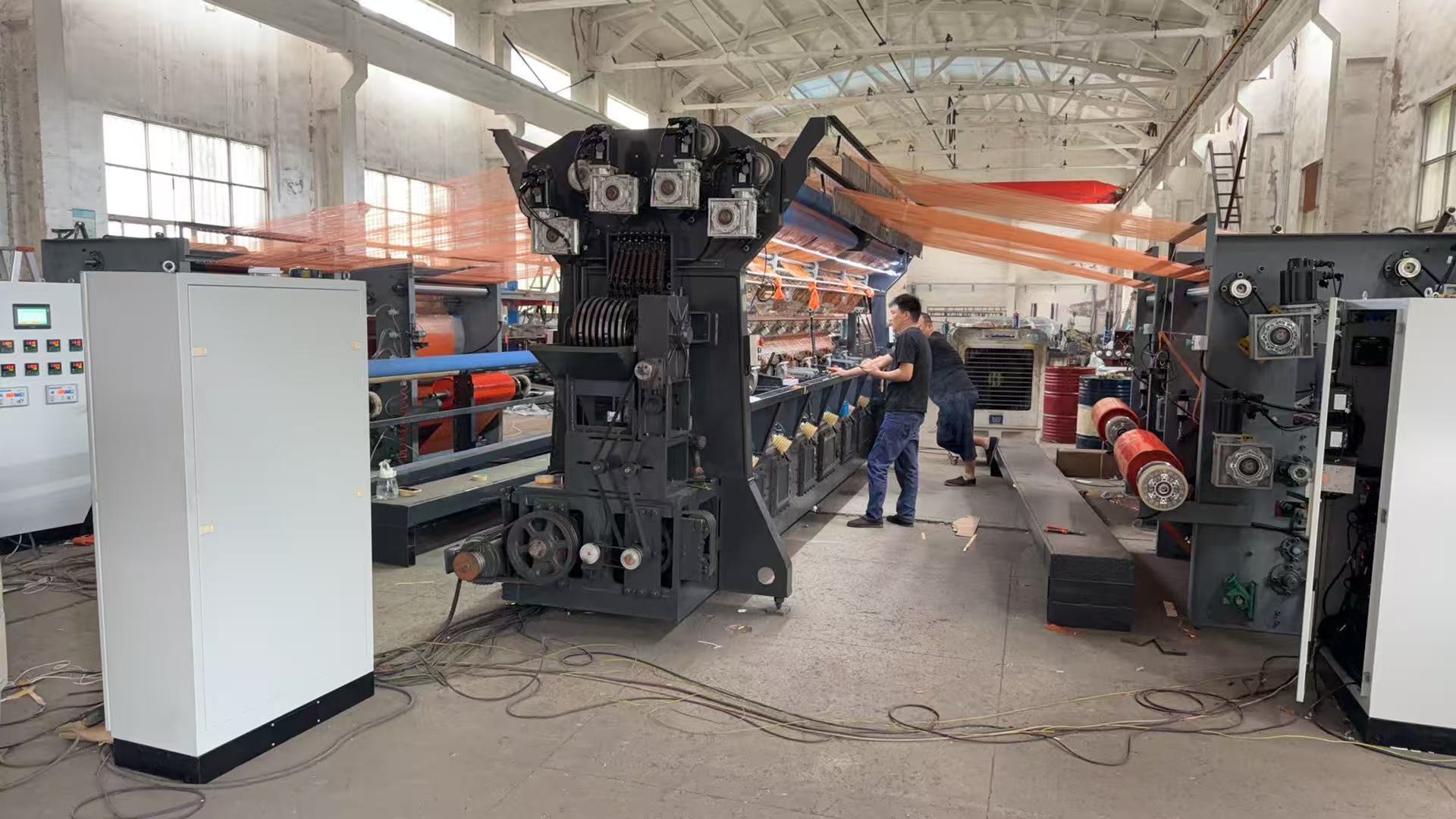 trường hợp công ty mới nhất về Double Needle Bed Warp Knitting Machine for Industrial Textile Manufacturing